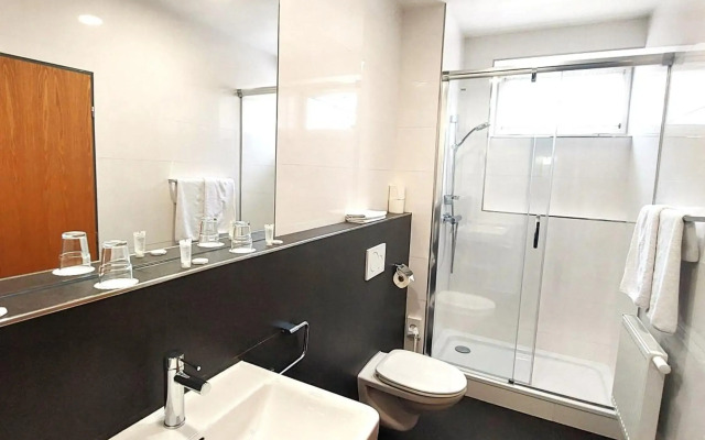 Hotel Avion