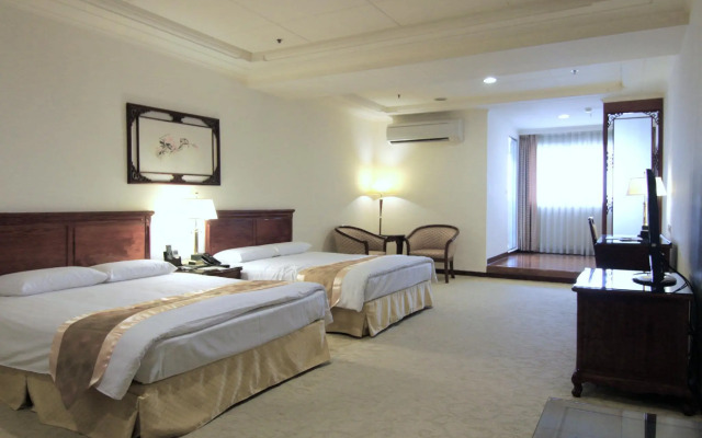 King's Paradise Hotel