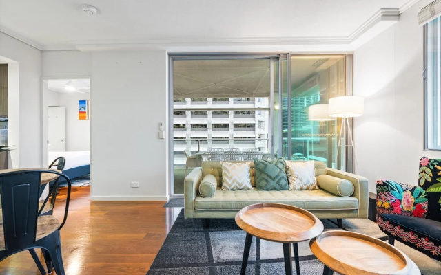 2-bed Brisbane City Pad With Pool & Gym – Guest Rooms – Brisbane
