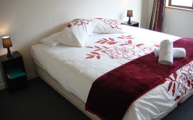 Cromwell Backpackers – Guest Rooms – Cromwell