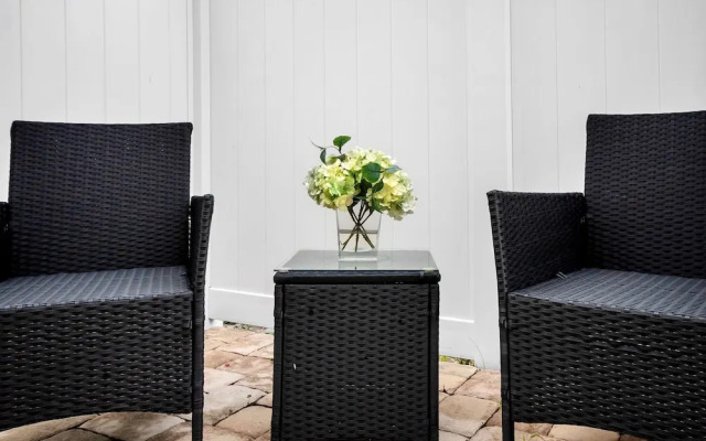 Charming Chalet at Compass Bay Cb101