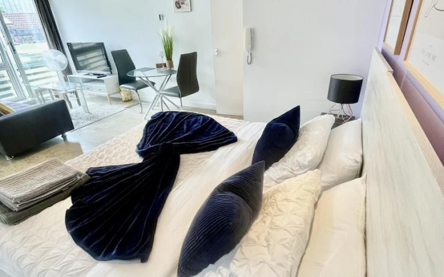 Stunning Studio Apartment in Cambridge