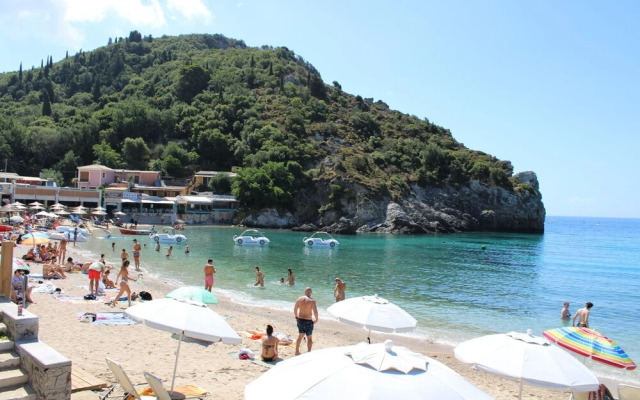 Zefiros Traditional Hotel
