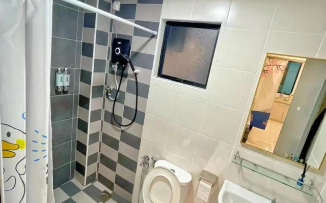 One Life Four Season Waterpark Guest House Manhattan Condominium