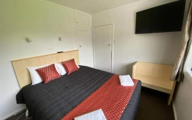 Grove Park Motor Lodge