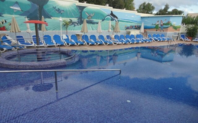 Aparthotel y Hotel Paguera Beach