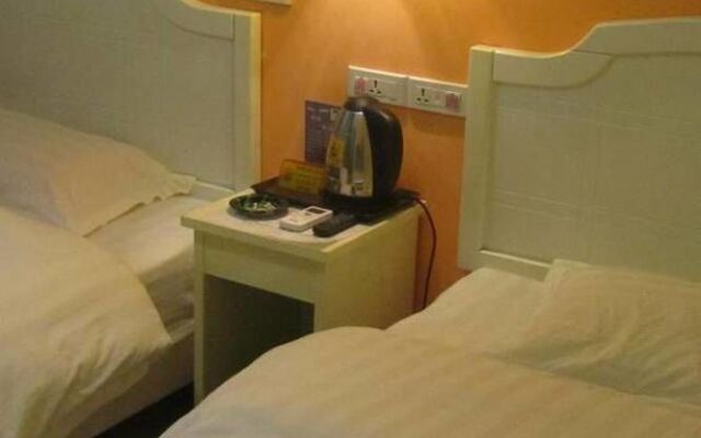 Yangshuo Romantic Hostel