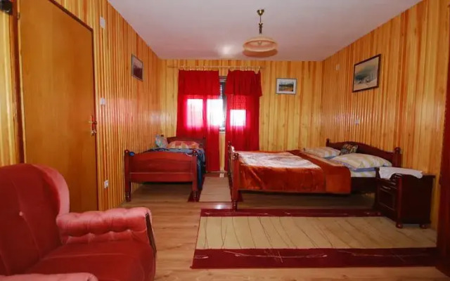Camp Apartments Razvršje