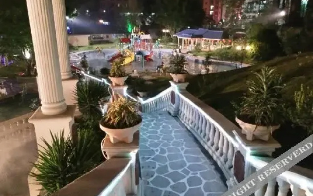 Qianjiang Hot Spring Hotel