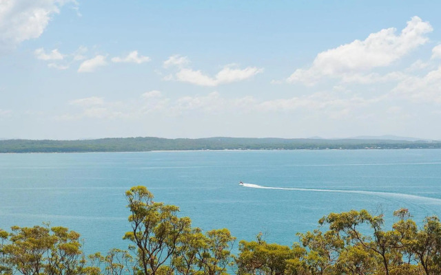 The Family Entertainer - with sweeping water views