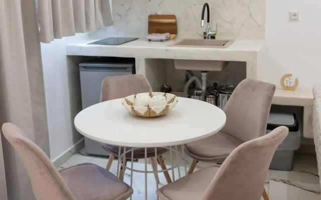 Katerina Roza Studios - Heartfelt Hospitality in the City