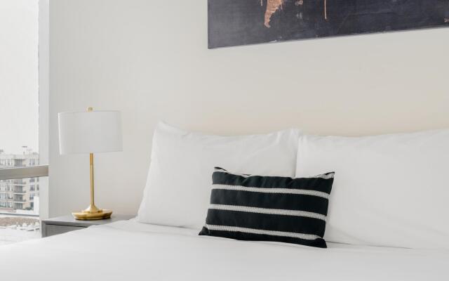 Chicago | Breathtaking Studio South Loop Apartment