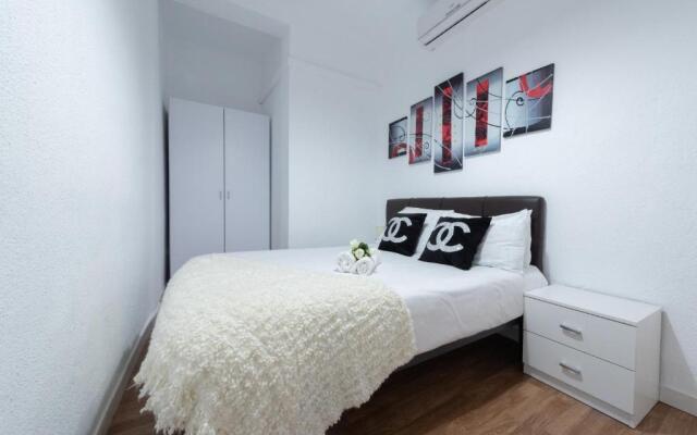 Apartamentos Day Madrid SILVA Centro Gran Via Sol Malasaña