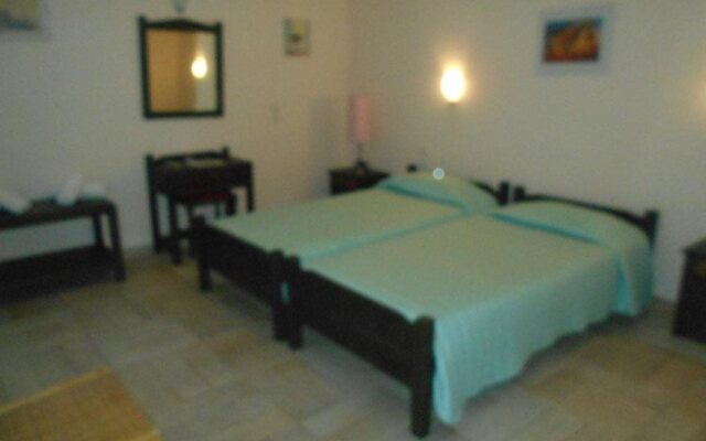 Helen's 11 Apartments