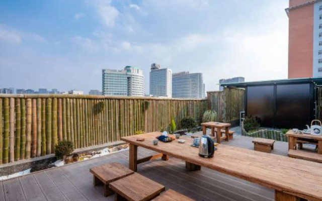 Yunfuli Yinsu Du Fu Thatched Cottage Business and Leisure B&B