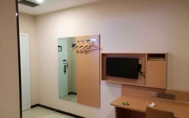 7 Days Premium·LanZhou University of Finance and Economics – Guest Rooms – Lanzhou