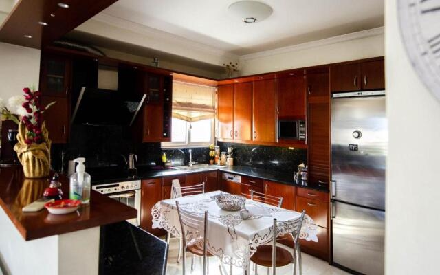 Aigio Park Apartment