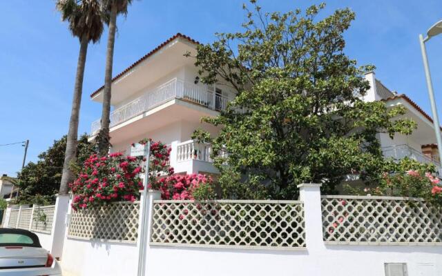 Turo 3 - Piso con Piscina comunitaria