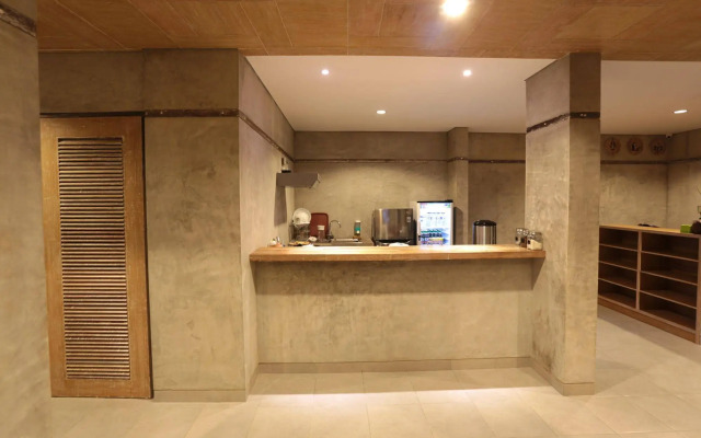 Lokal Bali Hostel