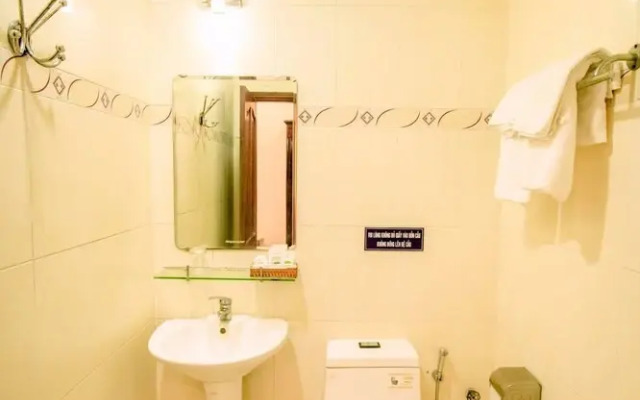 Y Linh Hotel