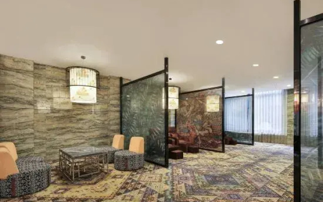 Lijiang Source Resort Hotel