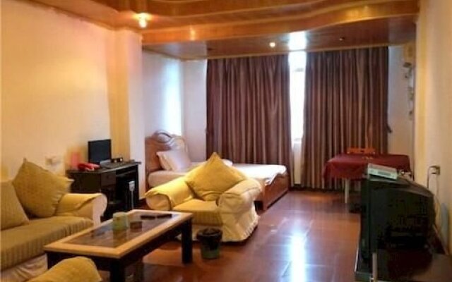 Qingyuan Yingdeqiaofeng Hotel