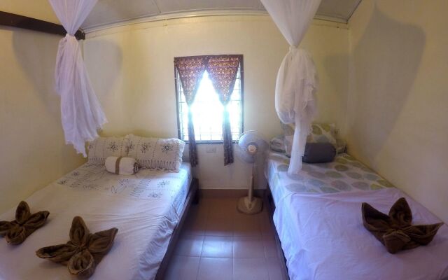 Adang Sea Divers & Eco Lodge Koh Lipe