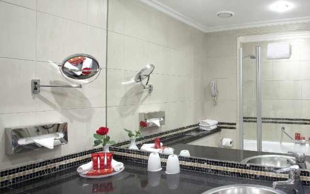 Leonardo City Tower Hotel Tel Aviv