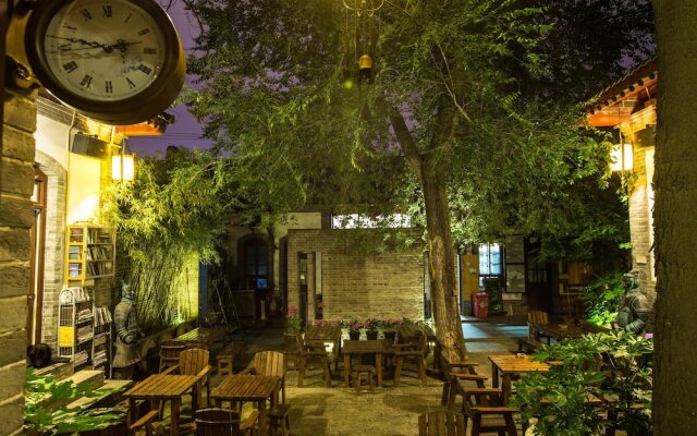 7 Sages International Youth Hostel