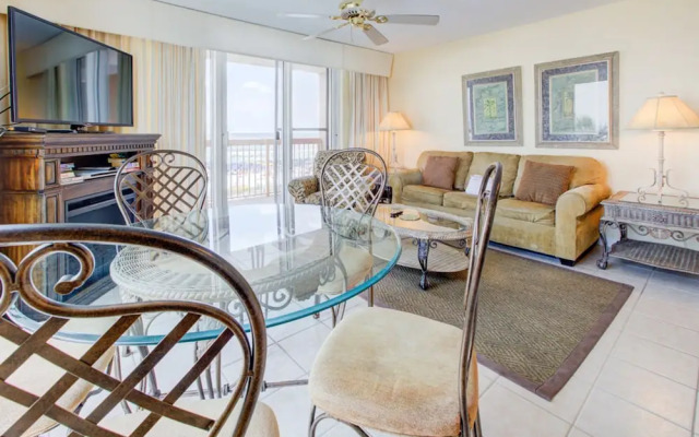 Pelican Beach Resort 0301