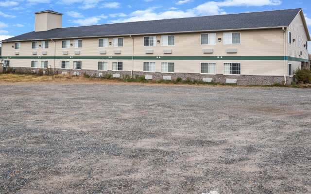 Super 8 by Wyndham Neillsville WI