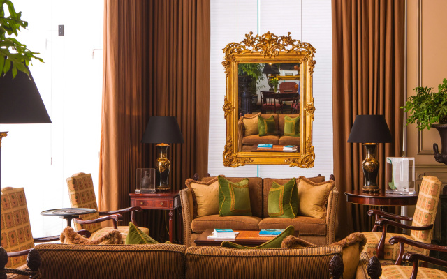 Royal Park Hotel