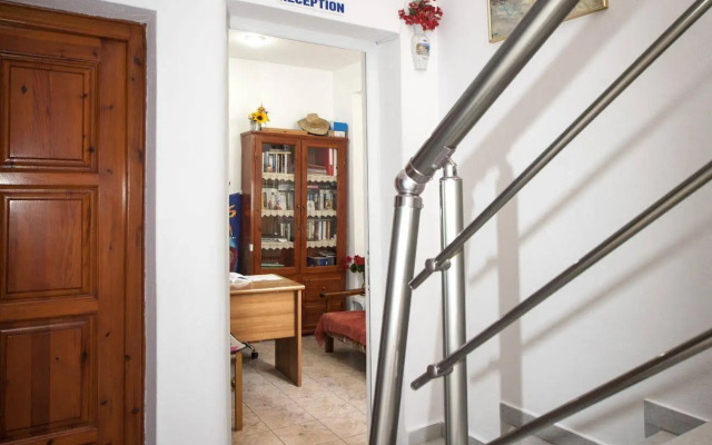 Kapetanos Rooms