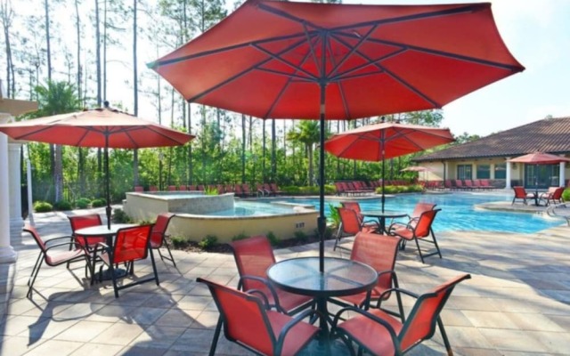 Fountains Retreat 4 Bedroom Condo by RedAwning