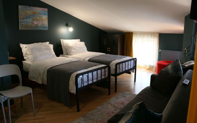 Boutique Hotel27 Plus