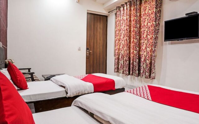 OYO 18895 Hotel Kartikay Grand