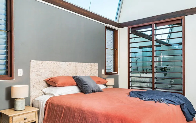 Your Luxury Escape - On The Bay 2