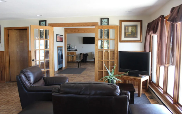 Budget Host Sundowner Motor Inn