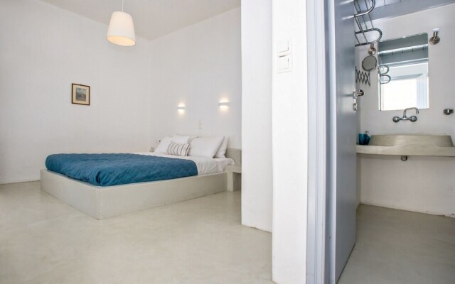 Iris House Agios Sostis