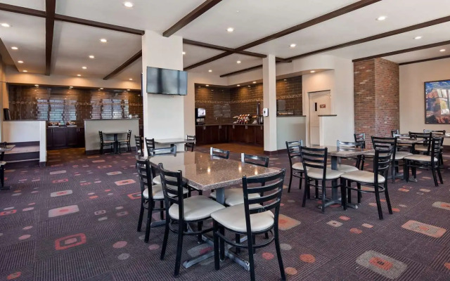 Best Western Pony Soldier Inn & Suites