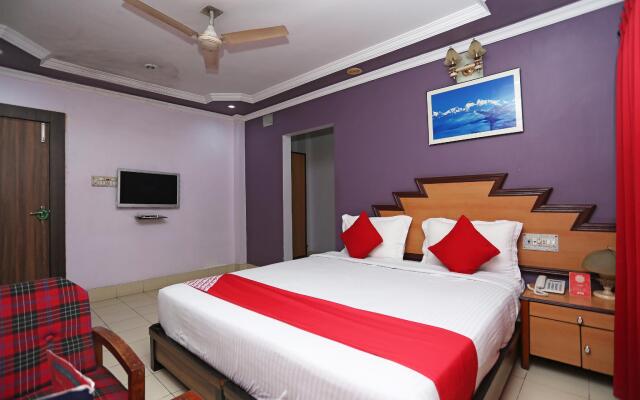 OYO 24916 Hotel Aquatic Palace