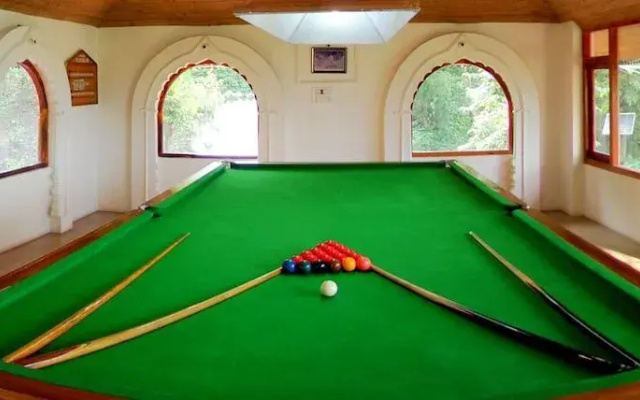 Alcor Spa Resort Kasauli