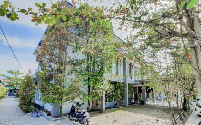 RedDoorz near Universitas Palangkaraya