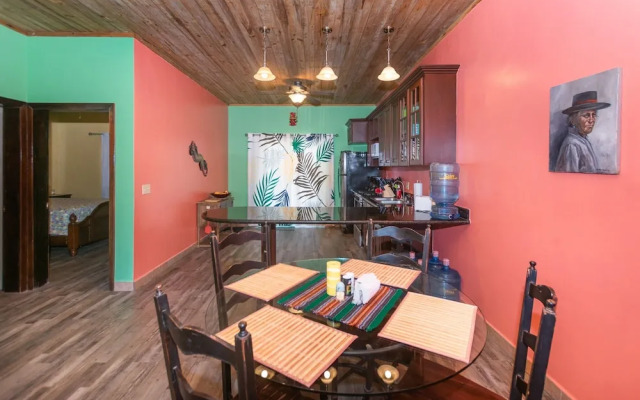 Sunset Villas 12D 2 Bedroom Condo By Redawning