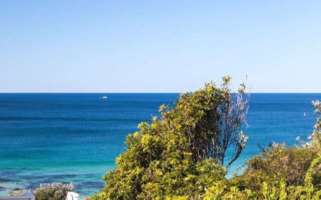 Tom's Beach House