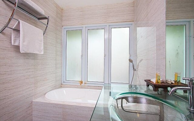 Moonscape Villa 203
