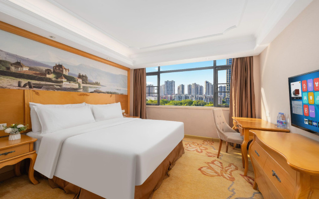 Vienna Hotel -Yantian Harbor