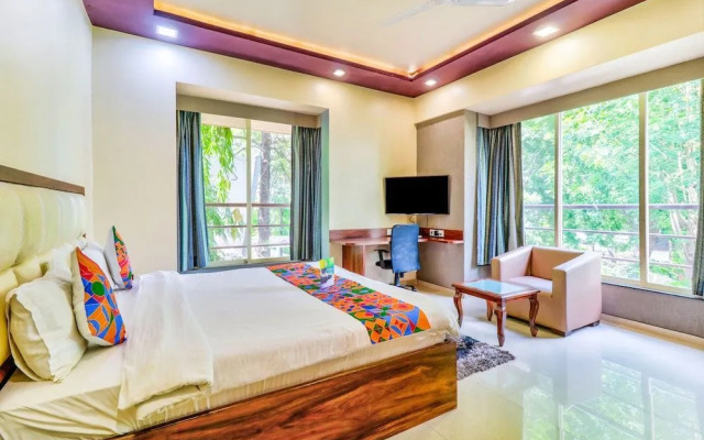 Vosiv Suites Kalyani Nagar by FabHotels