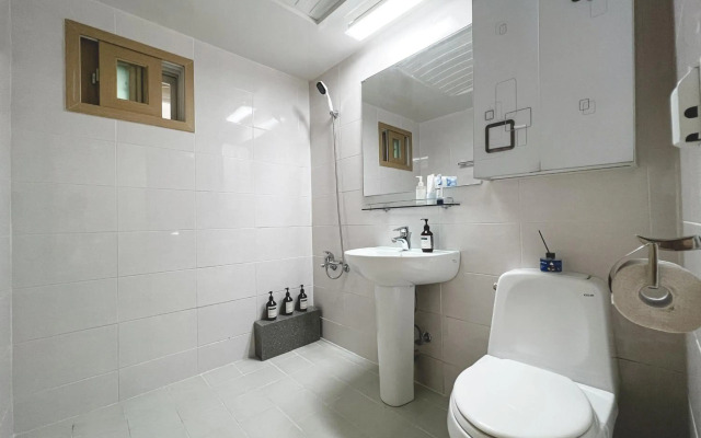 Modern K-style House