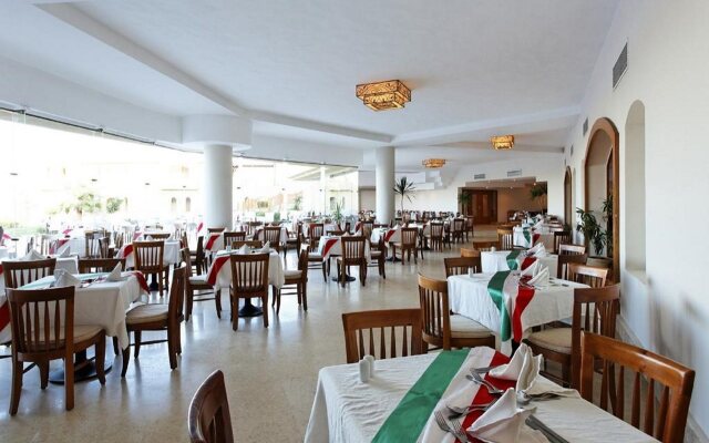 Three Corners Fayrouz Plaza Beach Resort